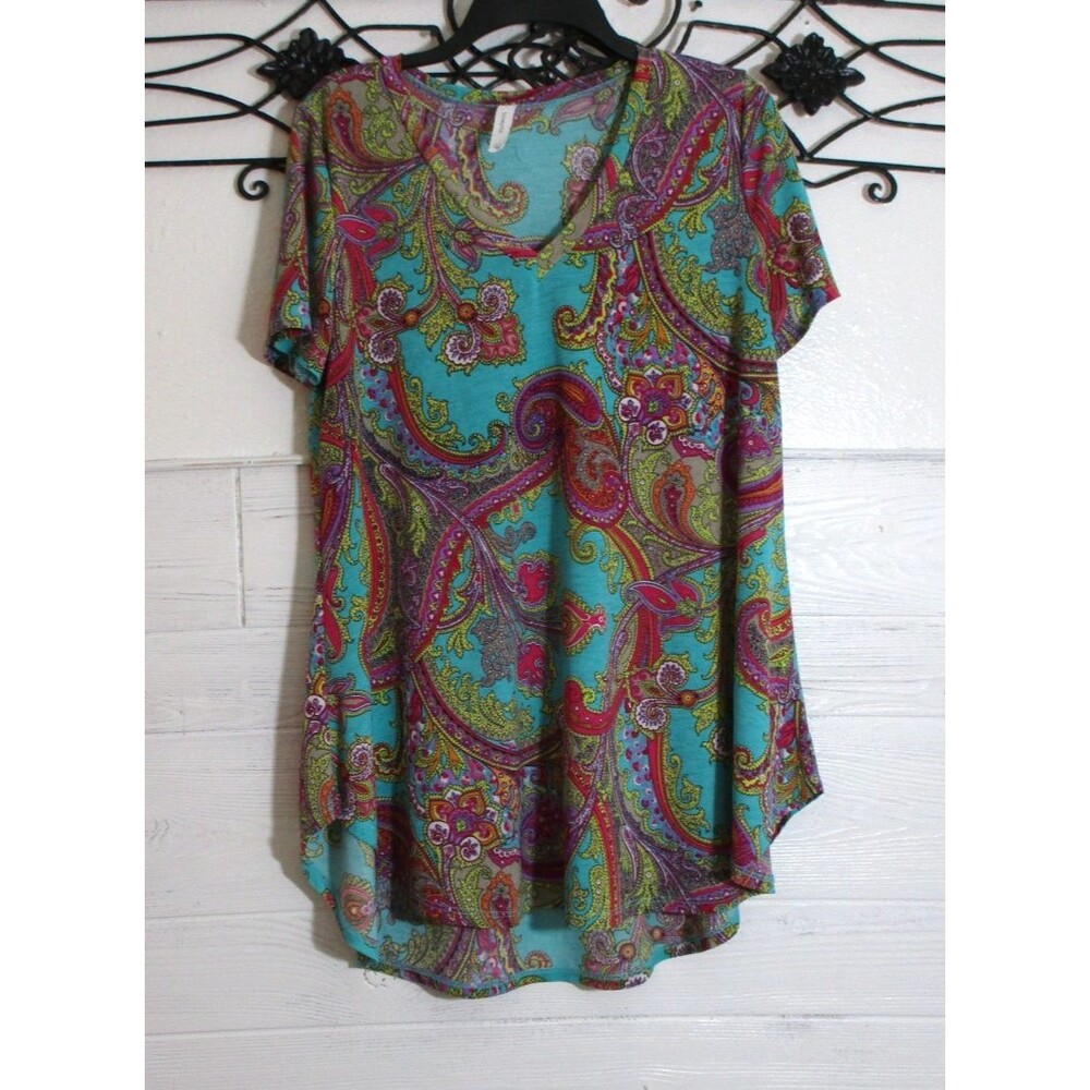 Honey Love Knit Tunic Top Women's Size L Blue Paisley Short Sleeve V Neck